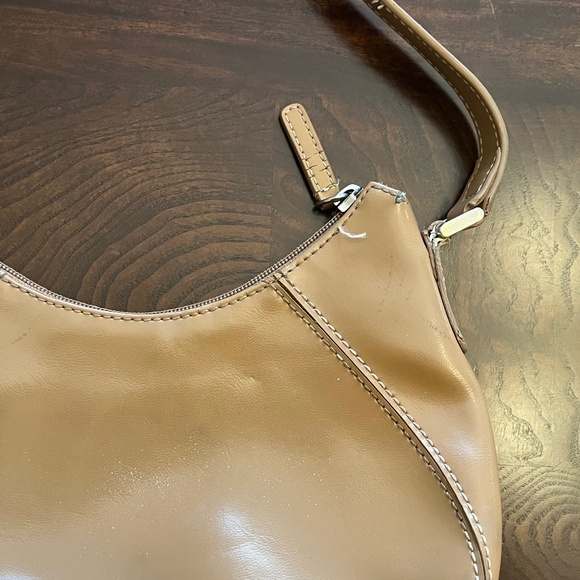 Liz Claiborne Women’s Tan Small Shoulder Purse - Some Signs of Wear - Picture 2 of 11